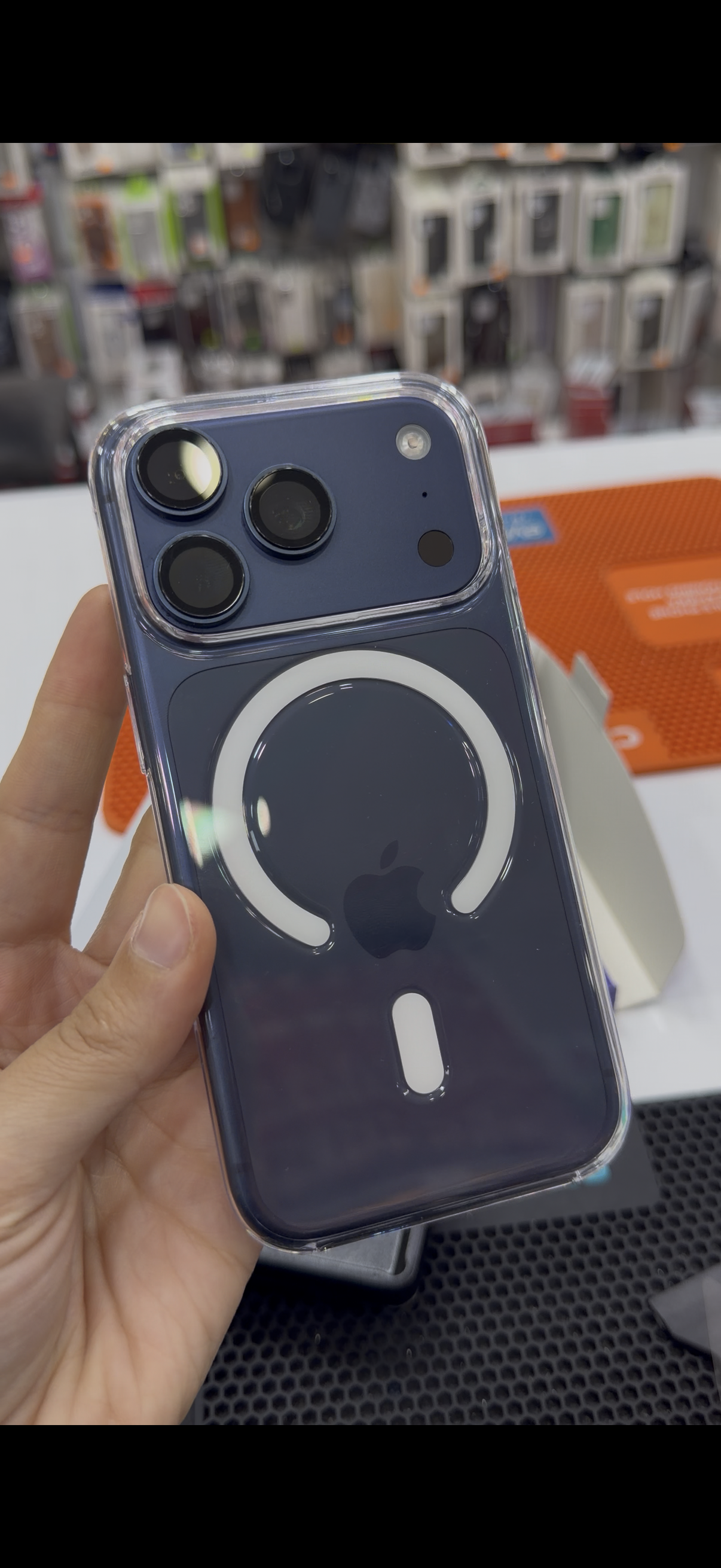 MagSafe Hologramlı Şeffaf Kılıf