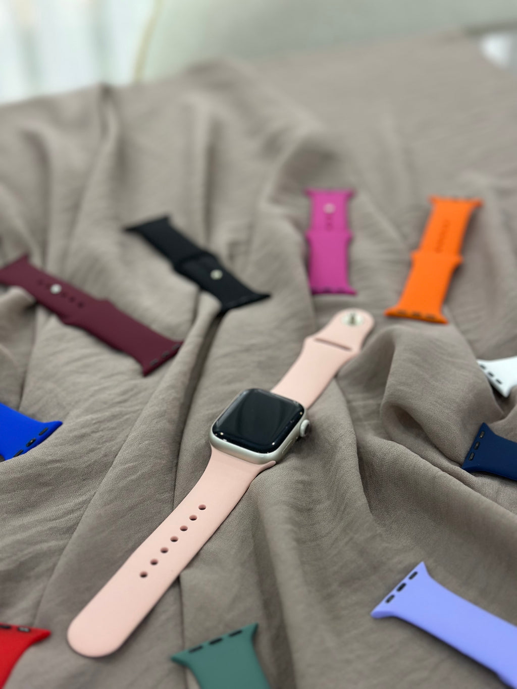 Apple Watch Silikon Kordon (Açık Pembe)