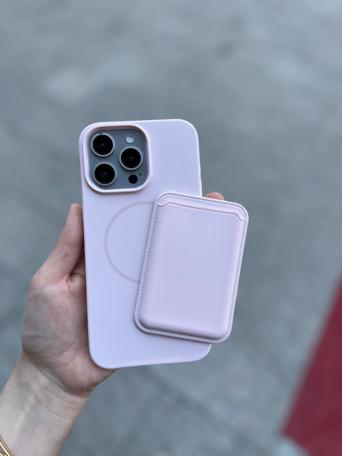 Magsafe Kartlıklı Lansman Kılıf Pembe
